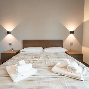 B&B Con Parcheggio Gratuito E Bagno Privato L 350 M Da Ospedale Maggiore Parme